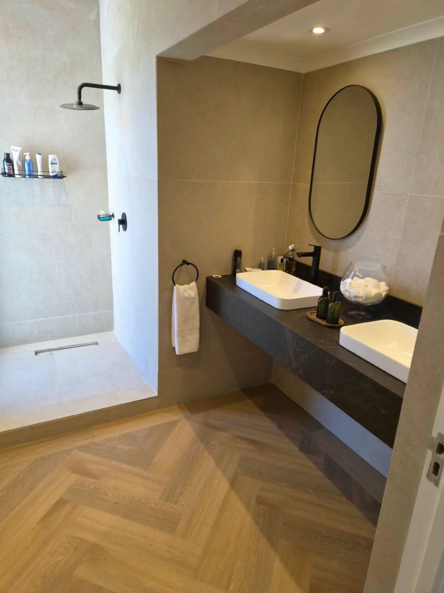 To Let  Bedroom Property for Rent in Oubaai Western Cape